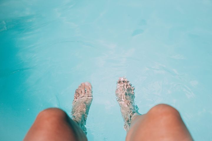 Nohy pod vodou